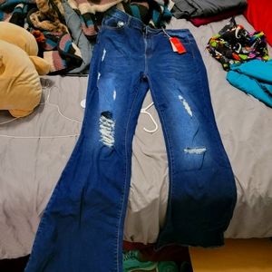 Flare leg ripped jeans